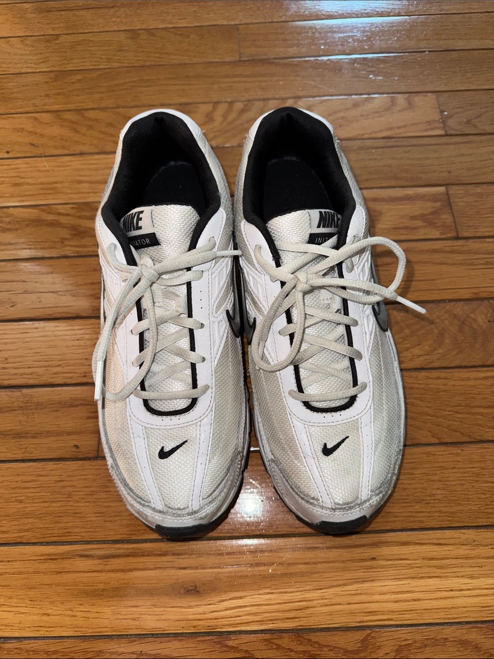 Nike Women’s White and Black Athletic Sneakers; Size 11